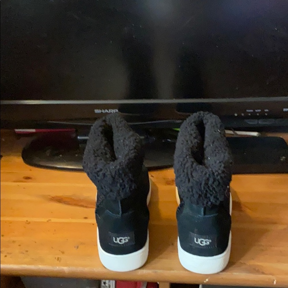 Women’s suede Ugg’s